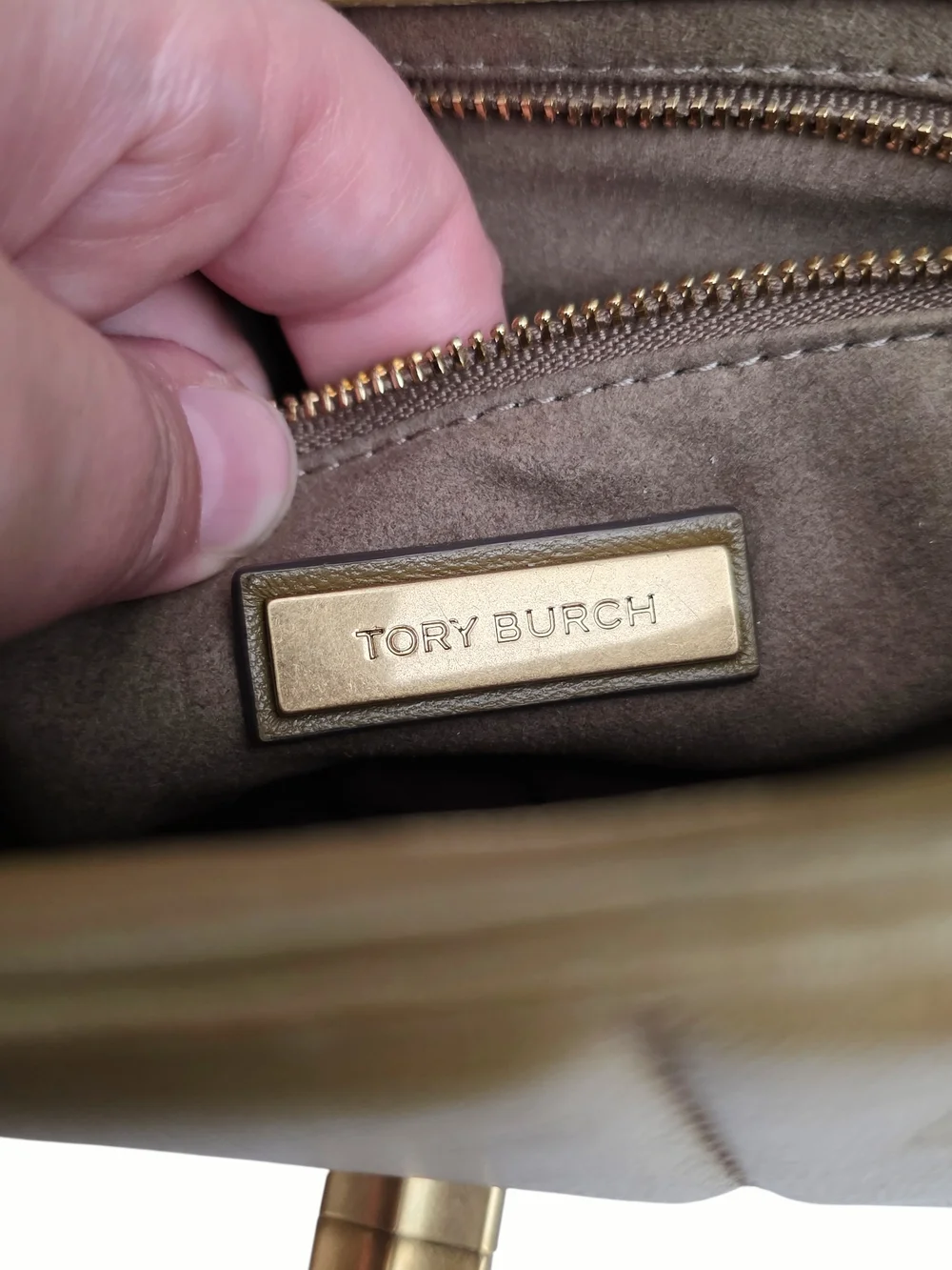 Tory Burch Kira Chain Shoulder‎ Bag Toasted Sesame Rolled Gold Leather Crossbody